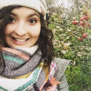 Meet your Posher, Raegan